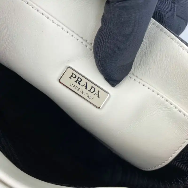 Pra*a bag 2209yz0057