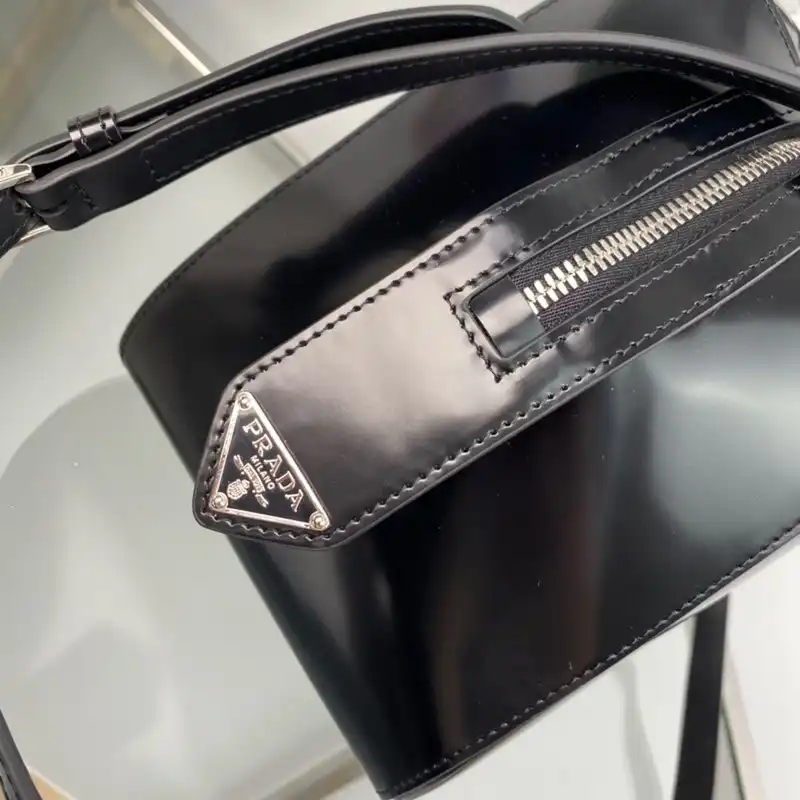 Pra*a bag 2210ya0124