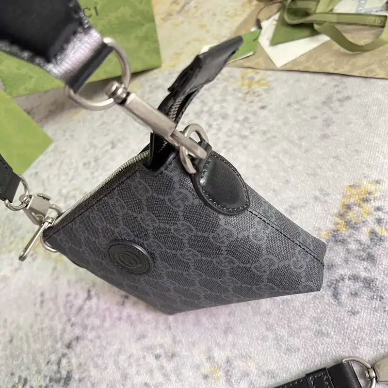 G*u*i bag 2211dj0028