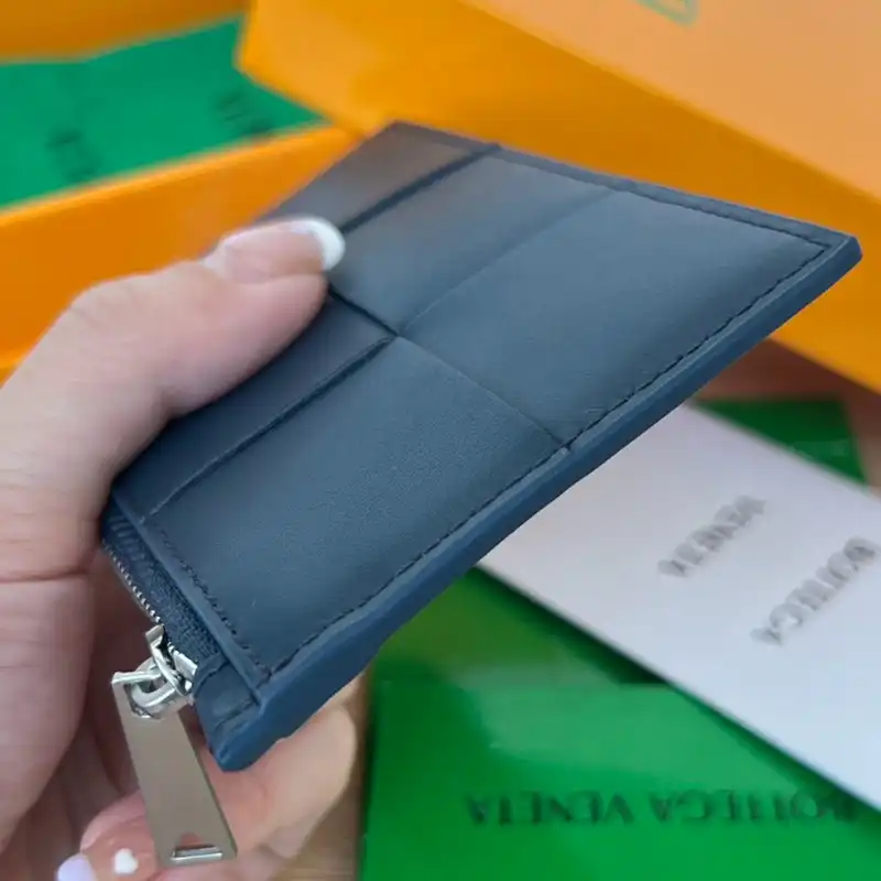 b0tt*ga Ven*ta bag 2211sf0042