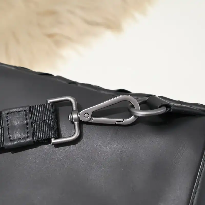 b0tt*ga Ven*ta bag 2212yz0050