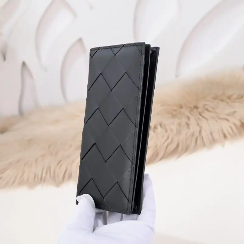 b0tt*ga Ven*ta bag 2212yz0061