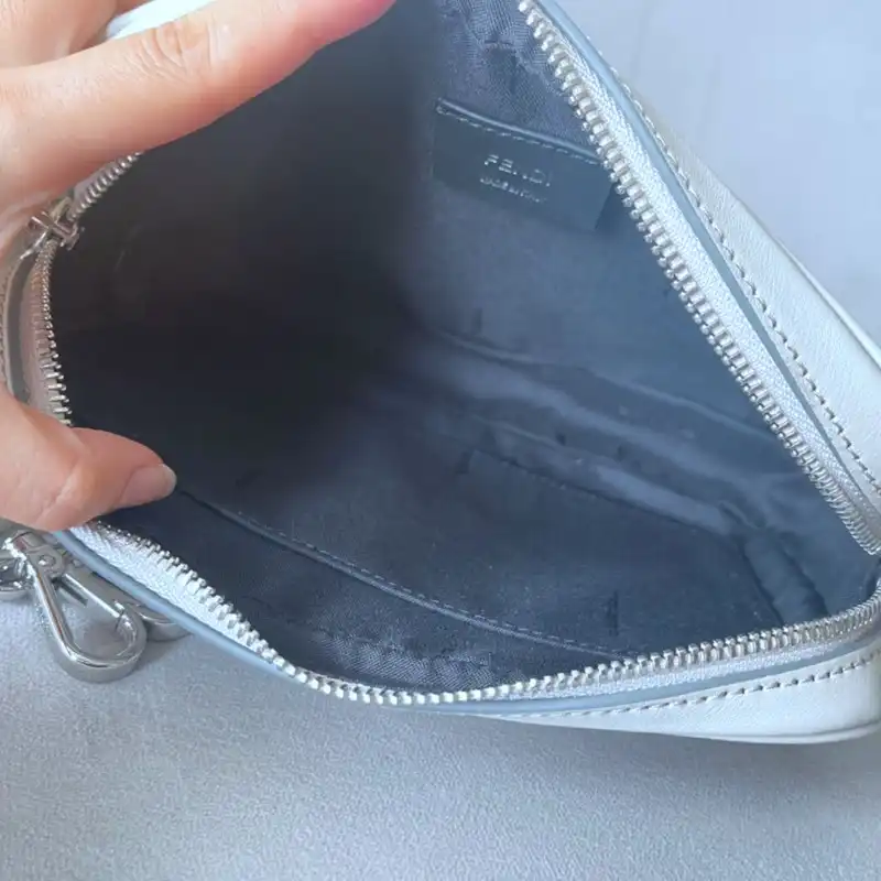 F**di bag 2301ya0043