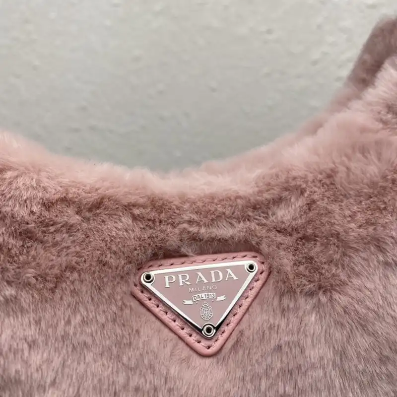 Pra*a bag 2301yz0015