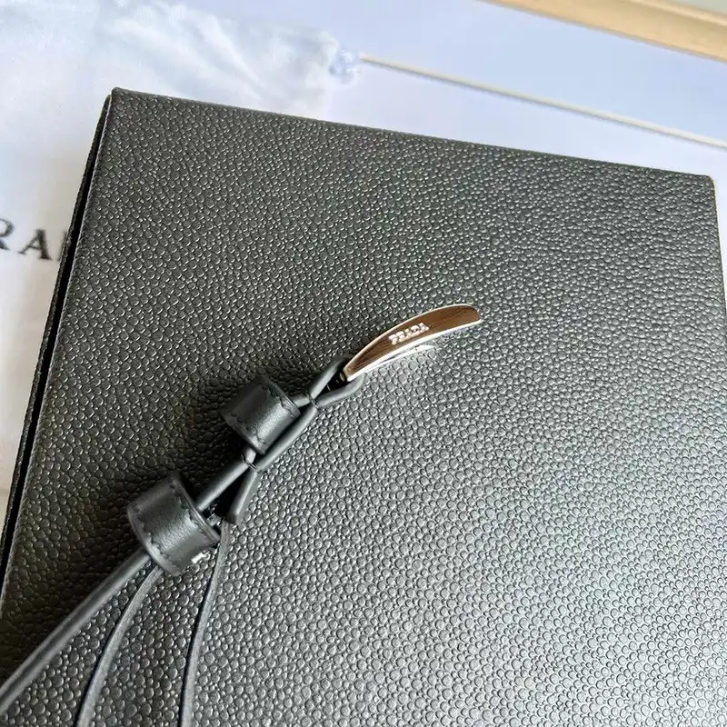 Pra*a belts 2306xf0158