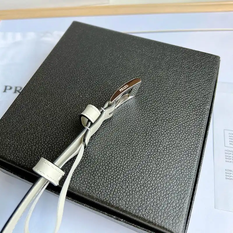 Pra*a belts 2306xf0159