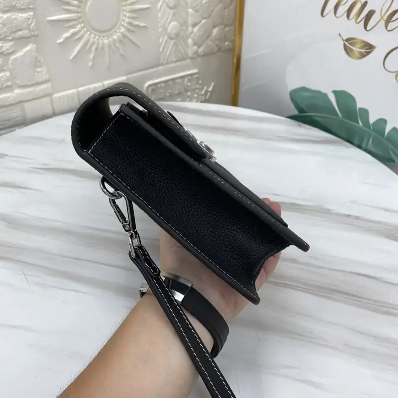 H**me5 bag 2309ya0120