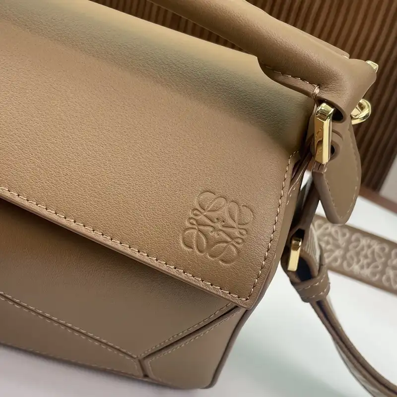 L0ew* bag 2309ya0135