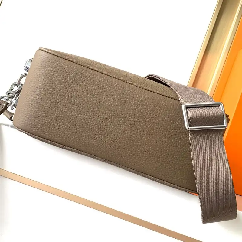 H**me5 bag 2309ya0177