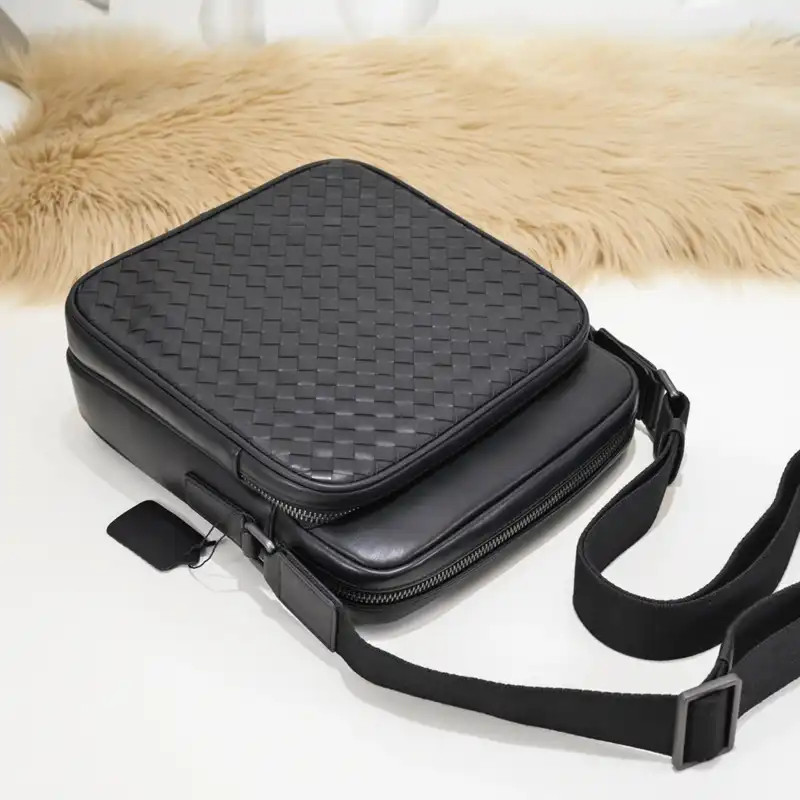 b0tt*ga Ven*ta bags 2401ya0007