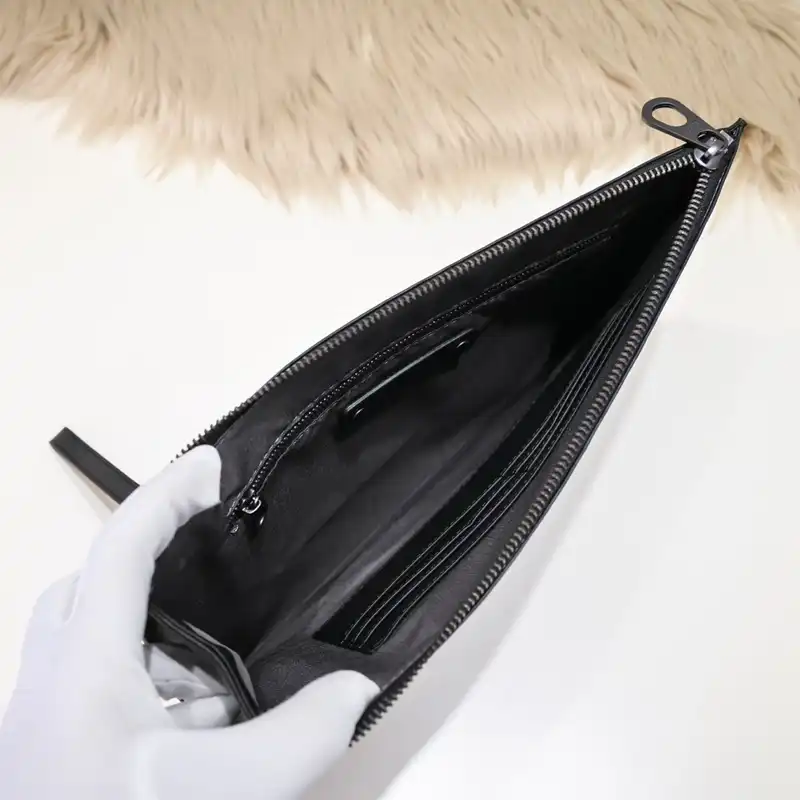 b0tt*ga Ven*ta bags 2401ya0011