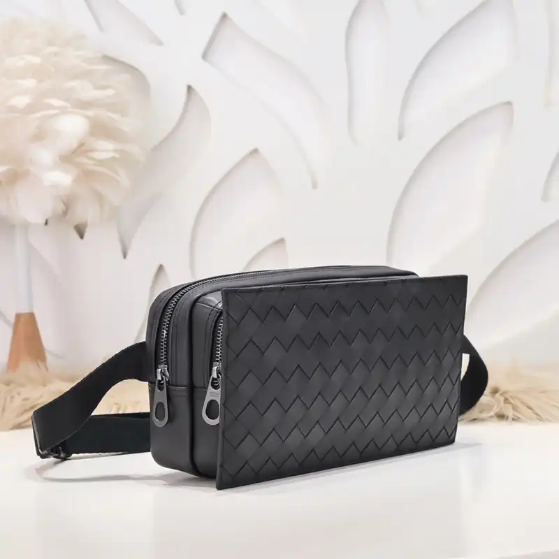 b0tt*ga Ven*ta bags 2401ya0017