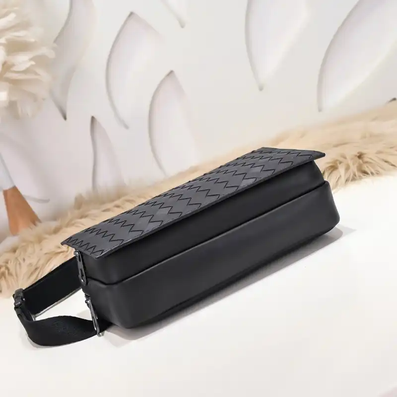 b0tt*ga Ven*ta bags 2401ya0017