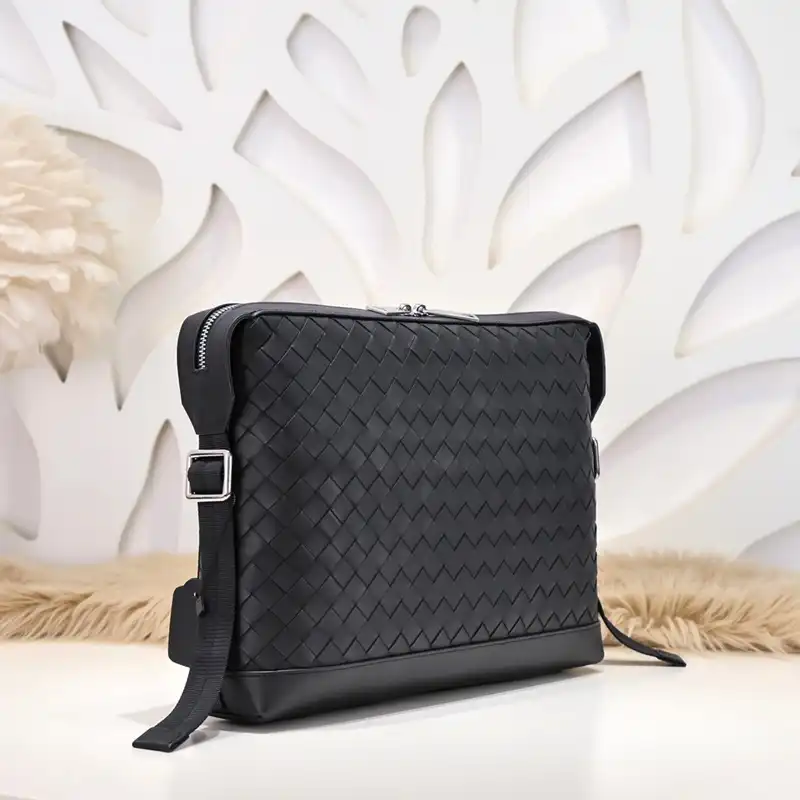 b0tt*ga Ven*ta bags 2401ya0018