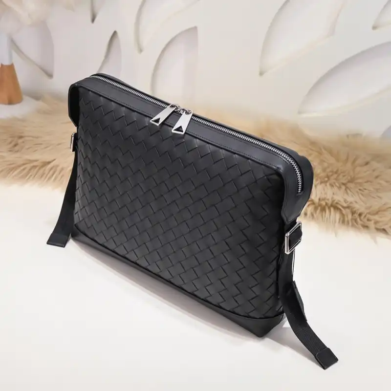 b0tt*ga Ven*ta bags 2401ya0018