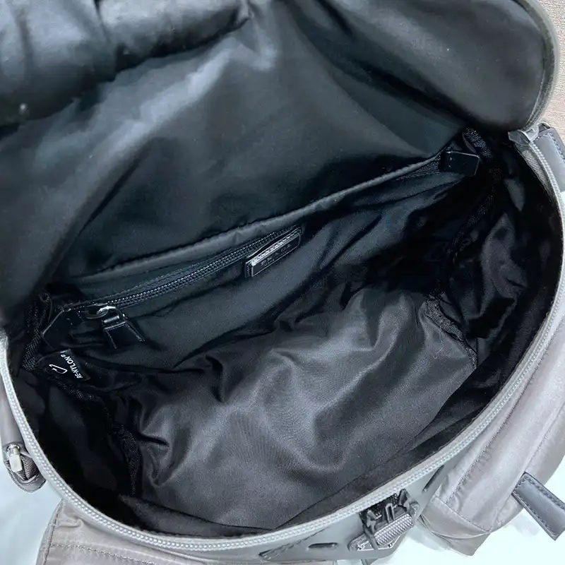 Pra*a bags 2401ya0090