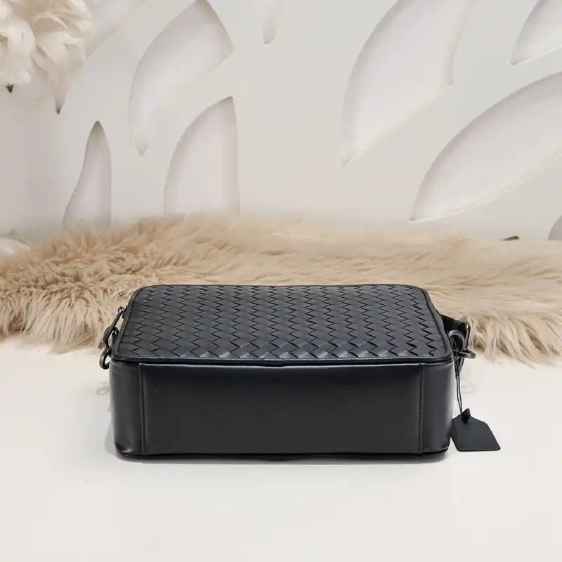 b0tt*ga Ven*ta bags 2401ya0107