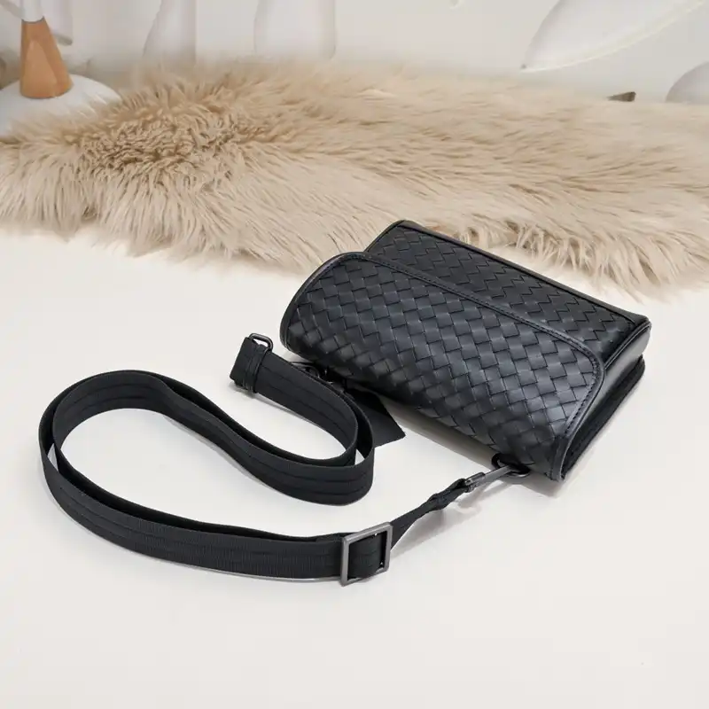 b0tt*ga Ven*ta bags 2401ya0110