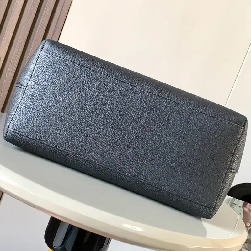 L0ew* bags 2401ya0158