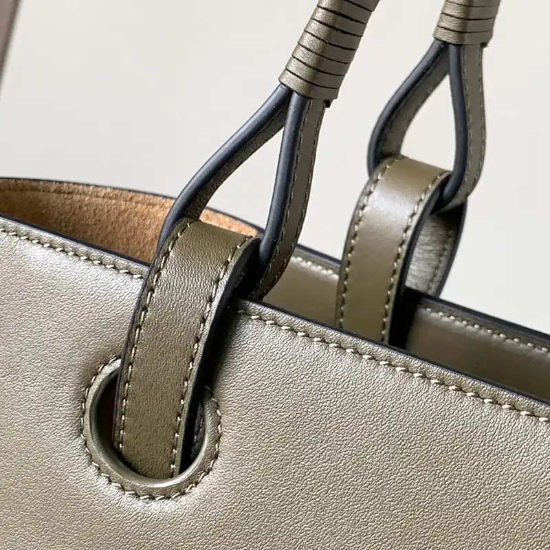 L0ew* bags 2401ya0162