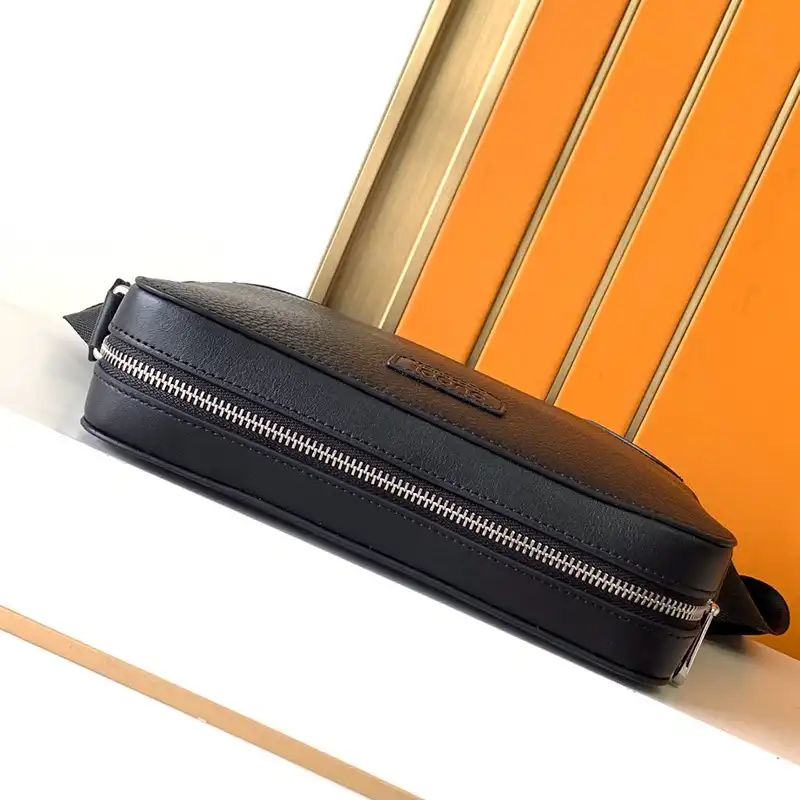 G*u*i bags 2404ya0002