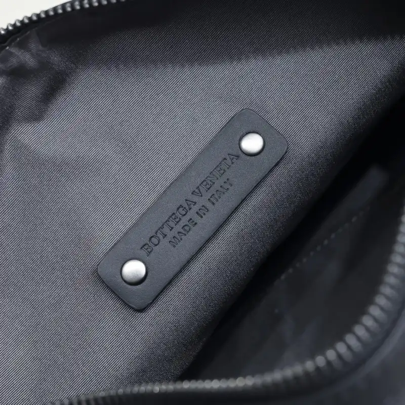 b0tt*ga Ven*ta bags 2406ya0003