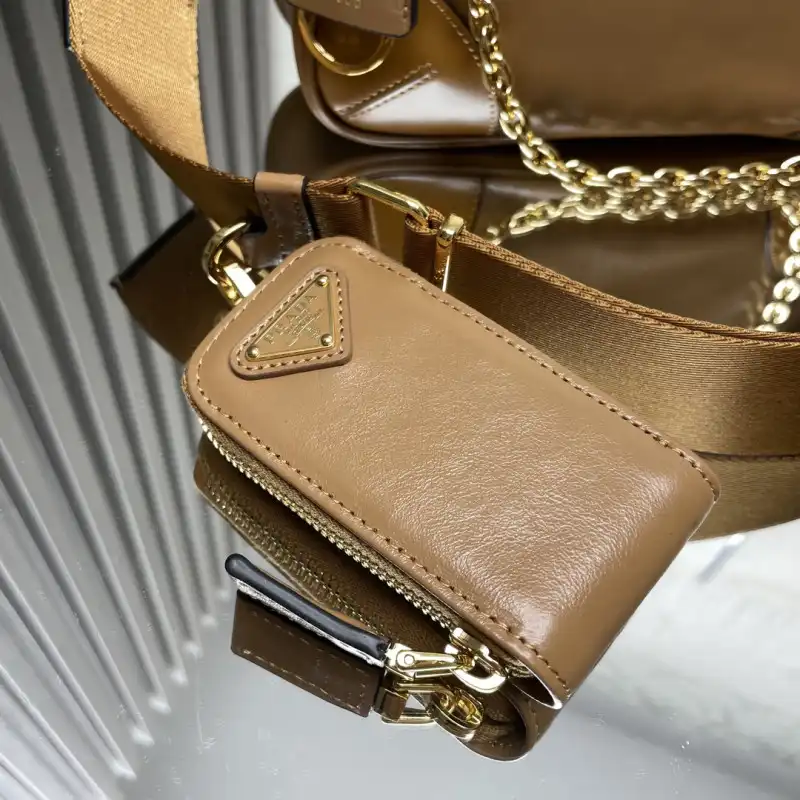 Pra*a bags 2406ya0108