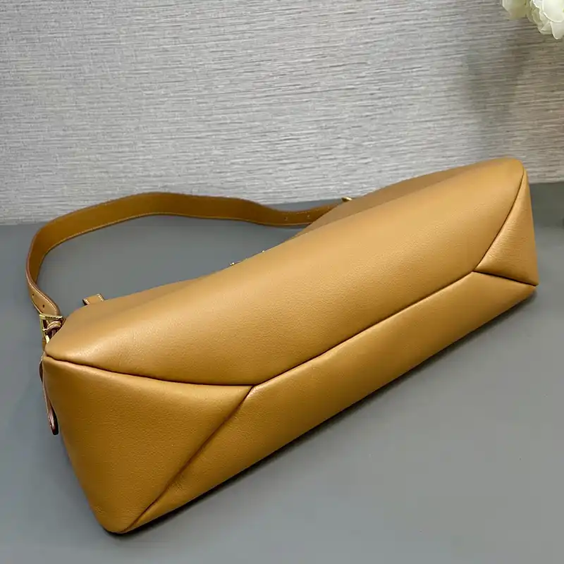 Pra*a bags 2407yz0072