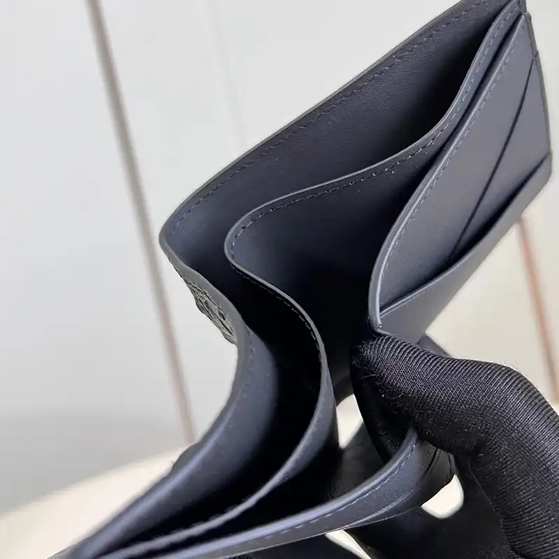 G*u*i bags 2407yz0100