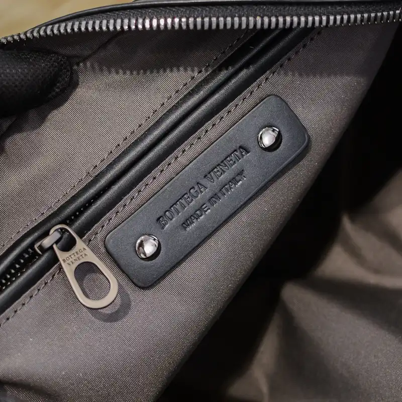 b0tt*ga Ven*ta bags 2409ya0041