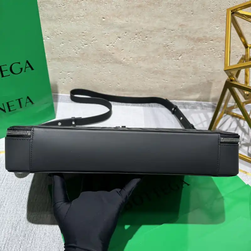 b0tt*ga Ven*ta bags 2409ya0086