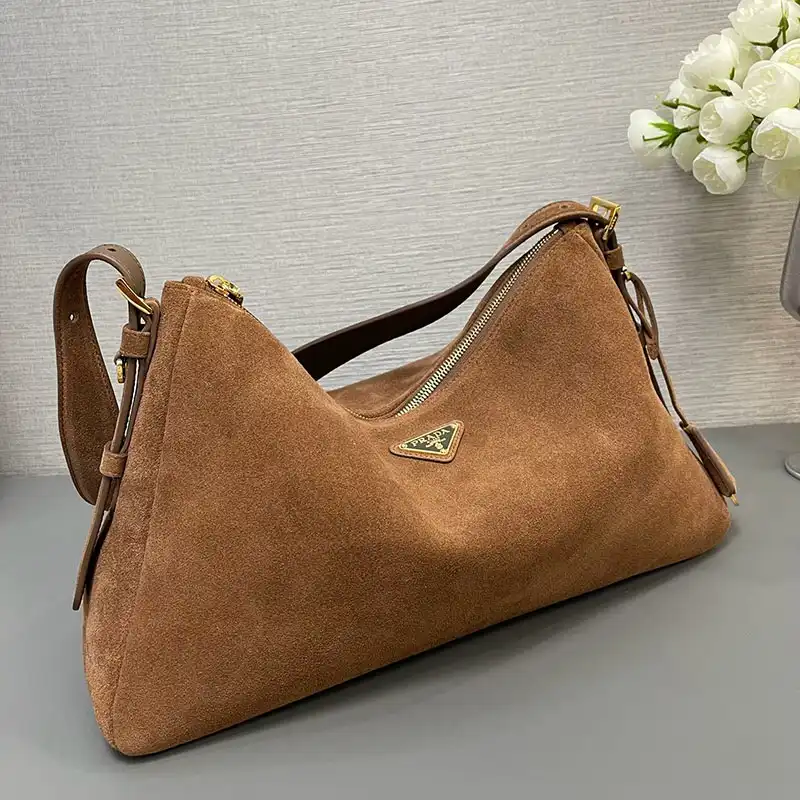 Pra*a bags 2409ya0125