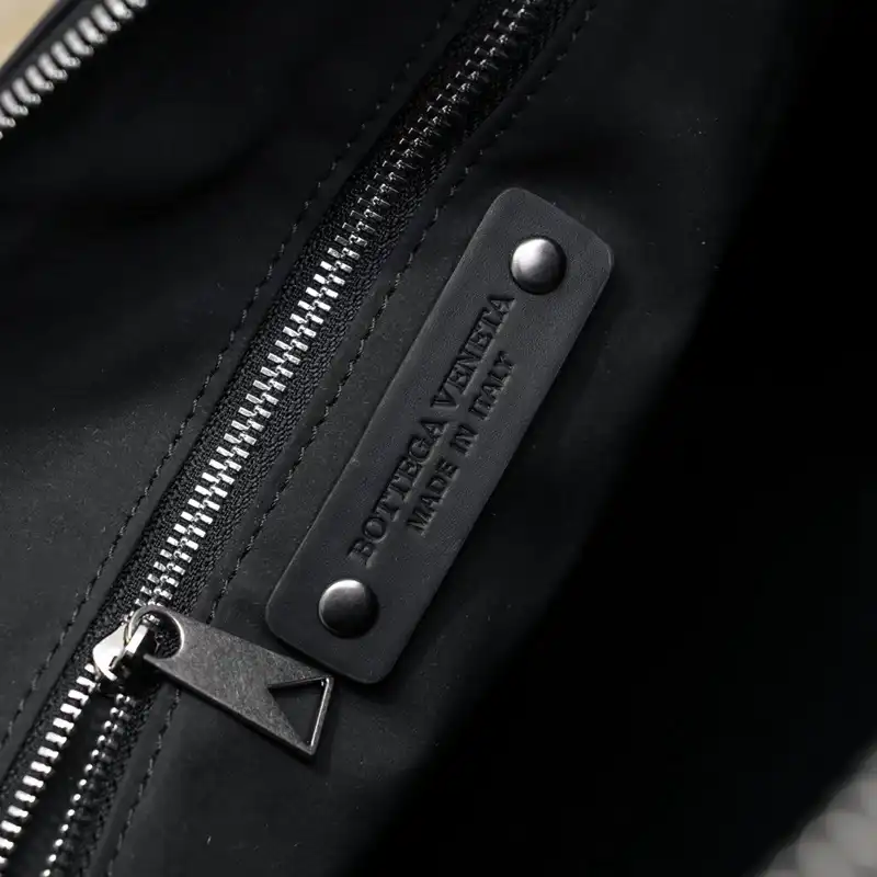 b0tt*ga Ven*ta bags 2410ya0186