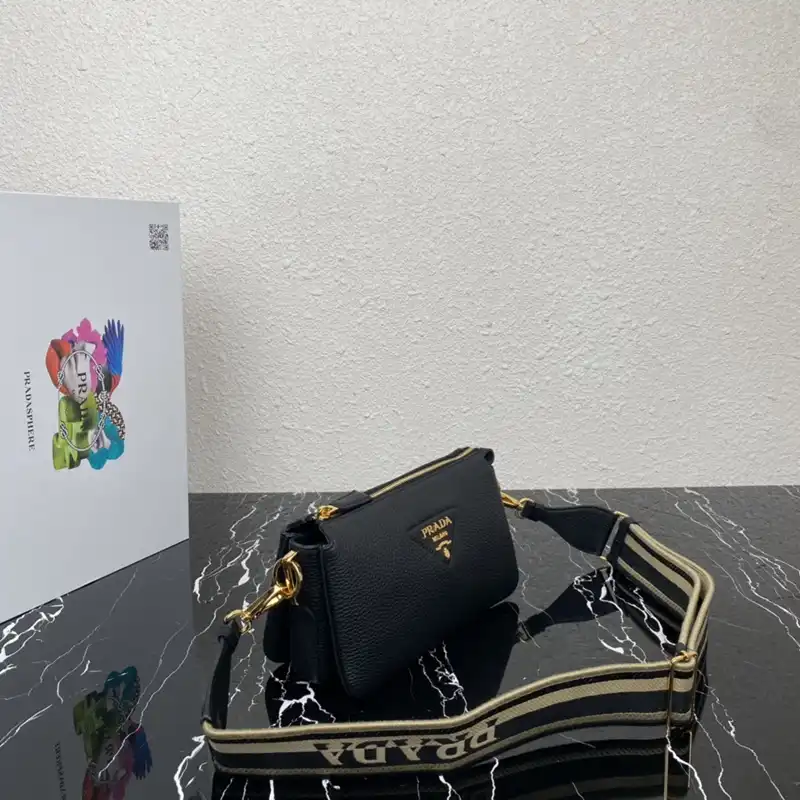 Pra*a bags 2411ya0113