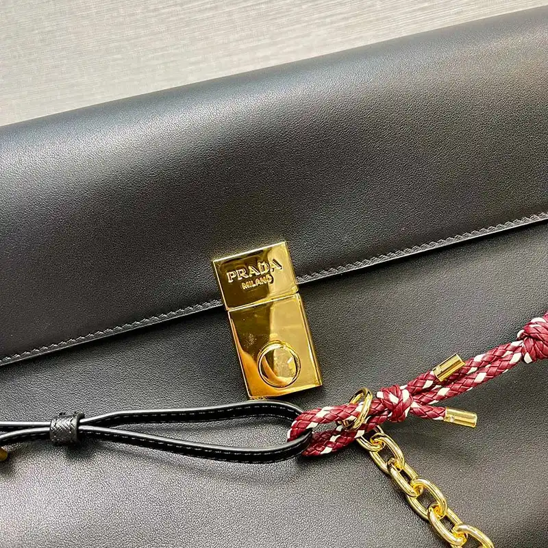 Pra*a bags 2411ya0119