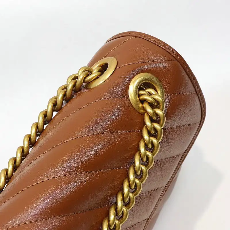 G*u*i bags 2012sh0006