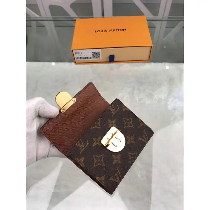 LV Bags 19T1L0018