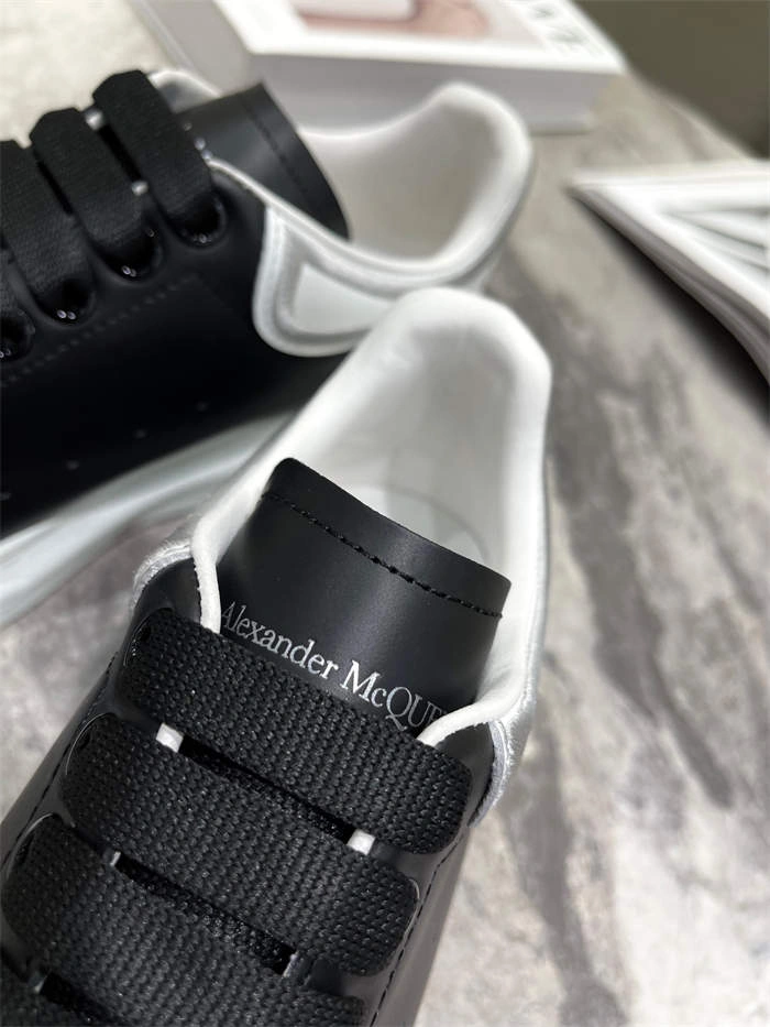 a1exa*der Mcqv*en oversized sleek 2586