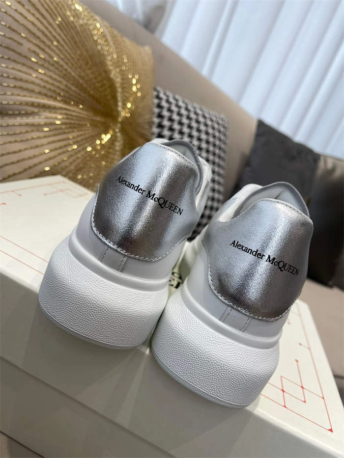 a1exa*der Mcqv*en oversized flexiblefit 2589