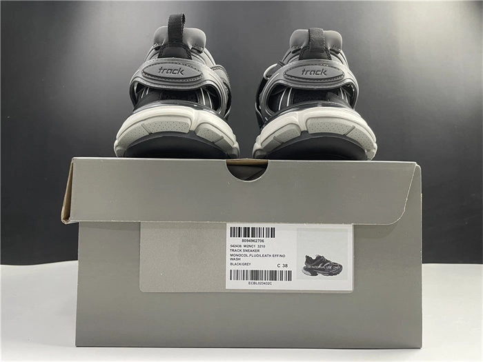 BLCG TRACK SNEAKER 542436 W2NC1 Breathable 4493