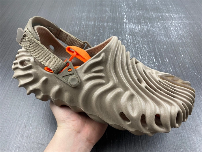 Cr0c5 pollex clog by salehe bembury menemsha 207393- modern 5592