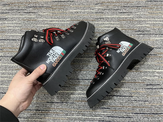 G*u*i boot men zipup 507