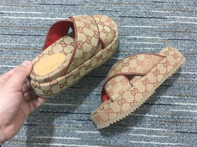 neat G*u*i side women 474