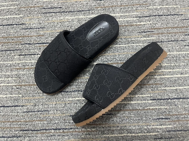 G*u*i side women neat 458