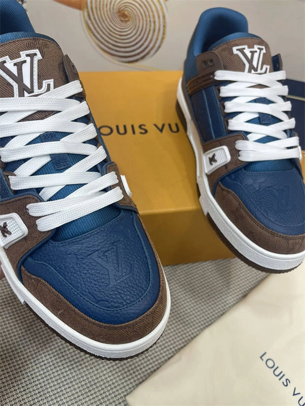 LV Comfortable 1782