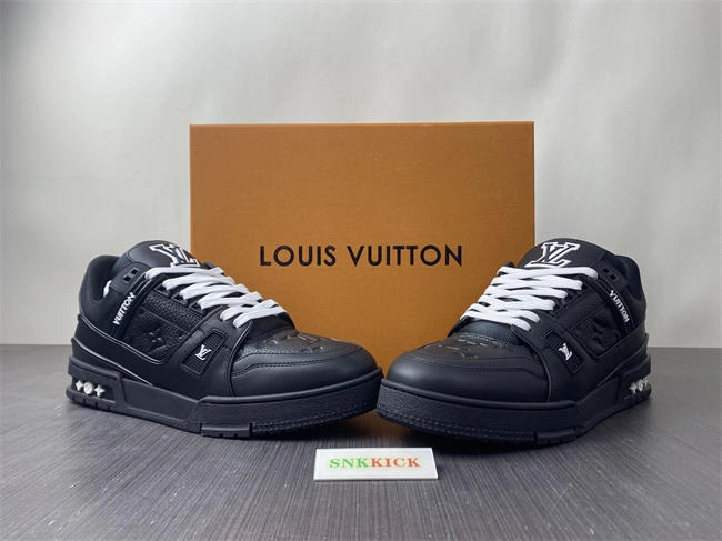 compact l0vis Vvtt0n 1647