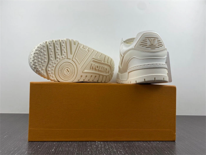 WaterResistant Luis Vitton LV Trainer Maxi White 1AB8RN 1709