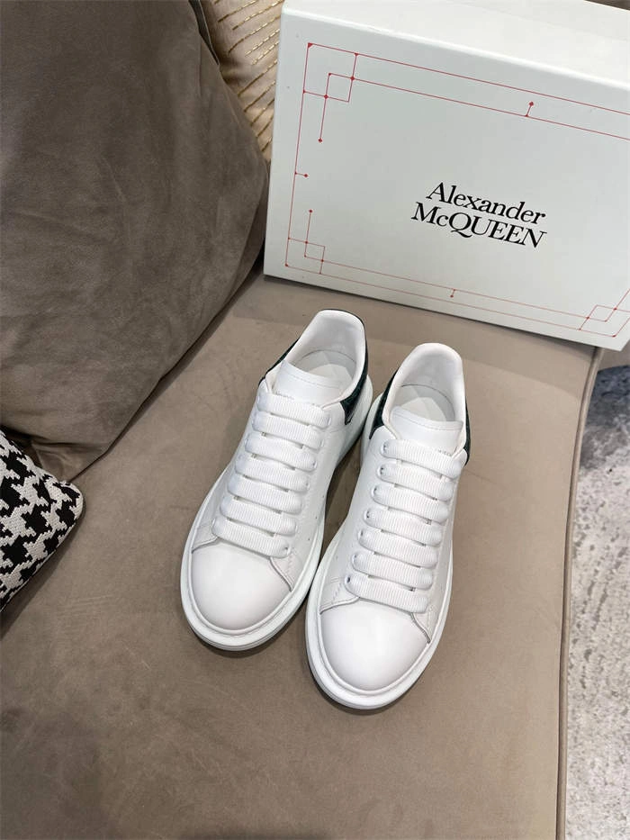 Mc Queen FashionForward 2528