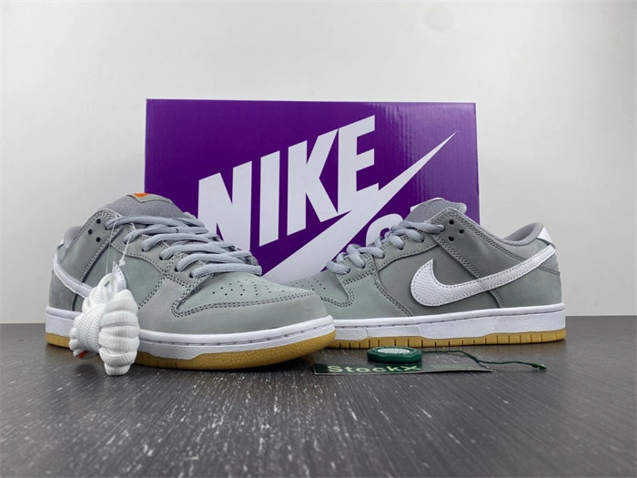 Neat Nike SB Dunk Low Pro ISO Orange Label Wolf Grey Gum DV5464- 4654