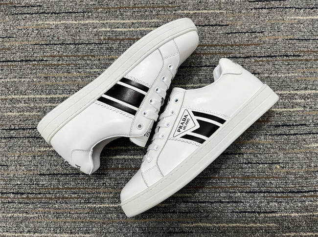 Pra*a sneaker relaxedfit 3374